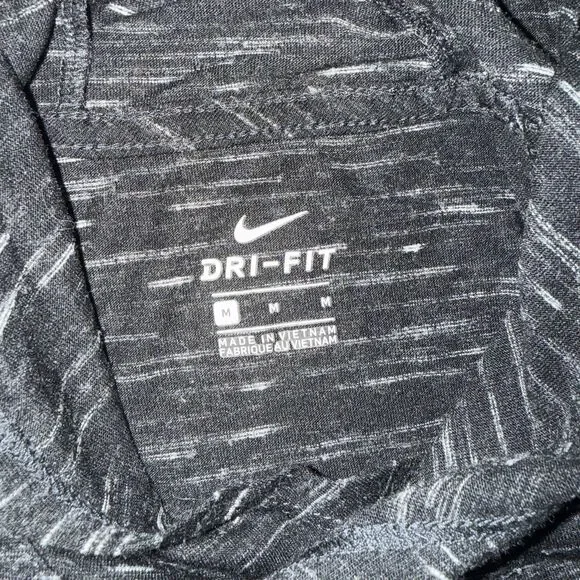 Nike Women's Legend Veneer Black/White Long Sleeve Medium Hoodie - Picture 3 of 9